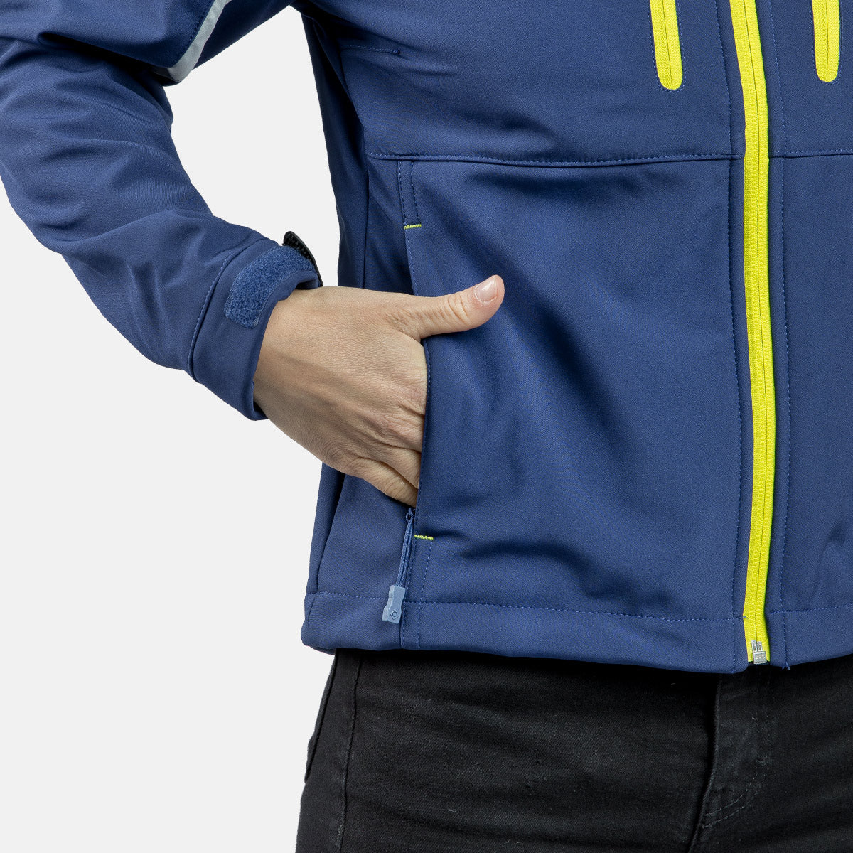 CHAQUETA DE SOFTSHELL INATYE