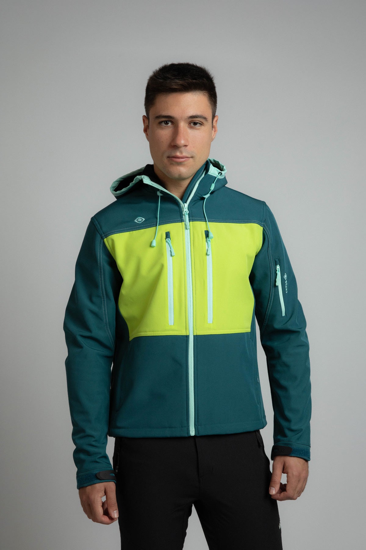 CHAQUETA DE SOFTSHELL KONKA