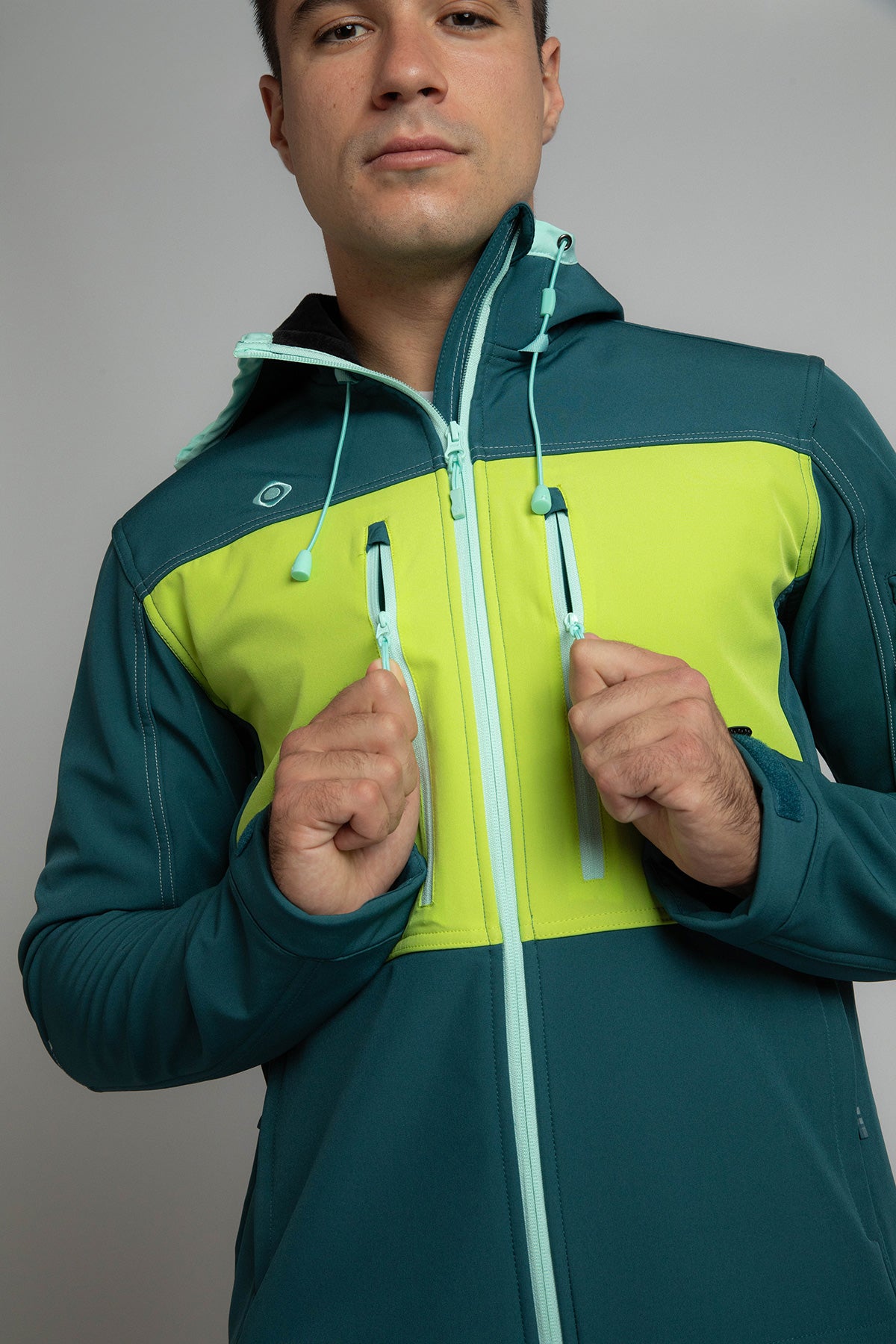 CHAQUETA DE SOFTSHELL KONKA