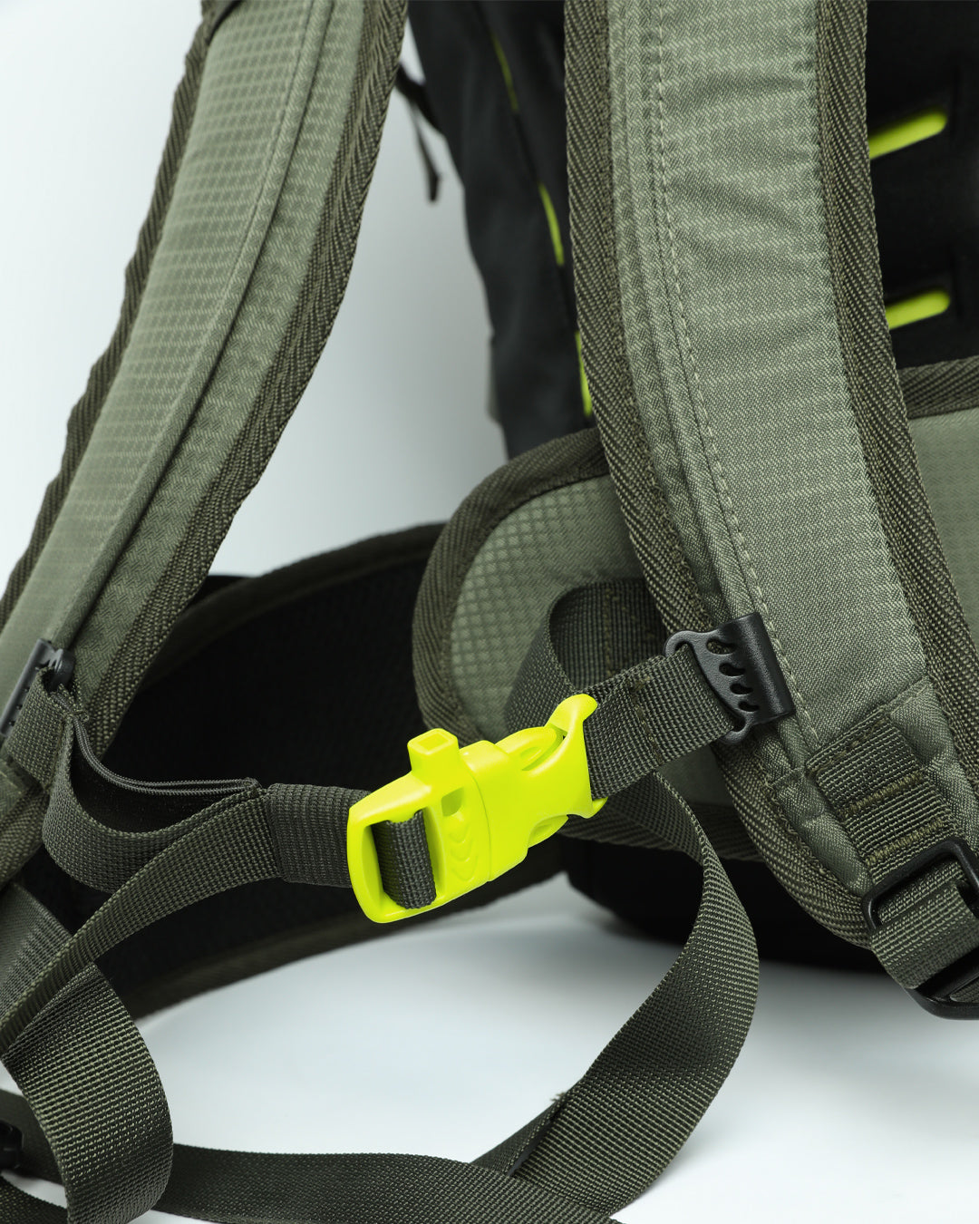 MOCHILA TREKKING PARKER 30L