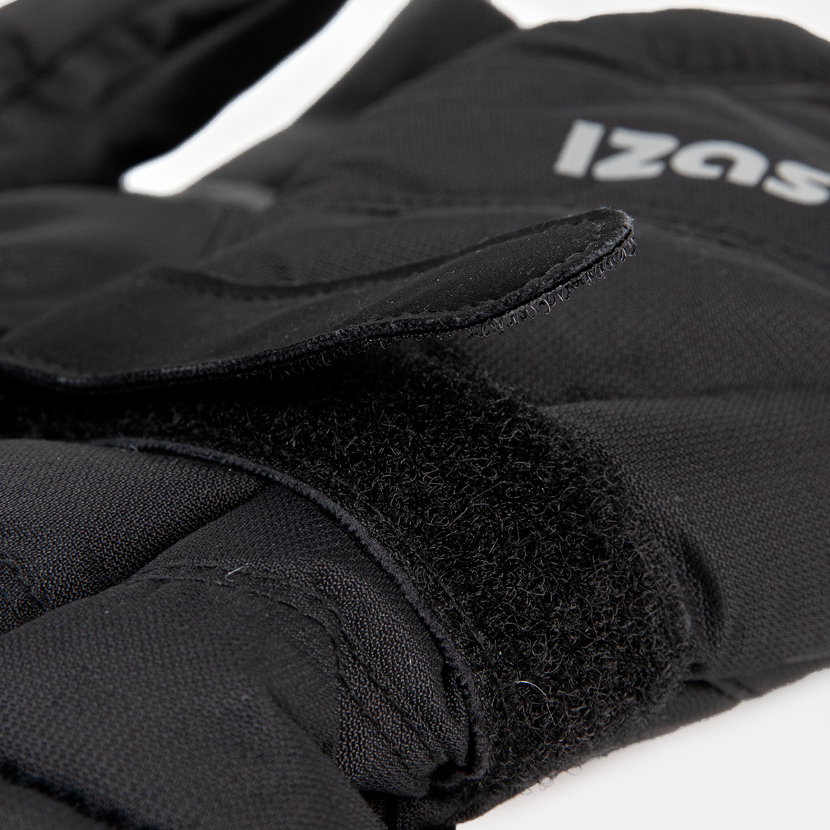  black unisex gloves i snowy