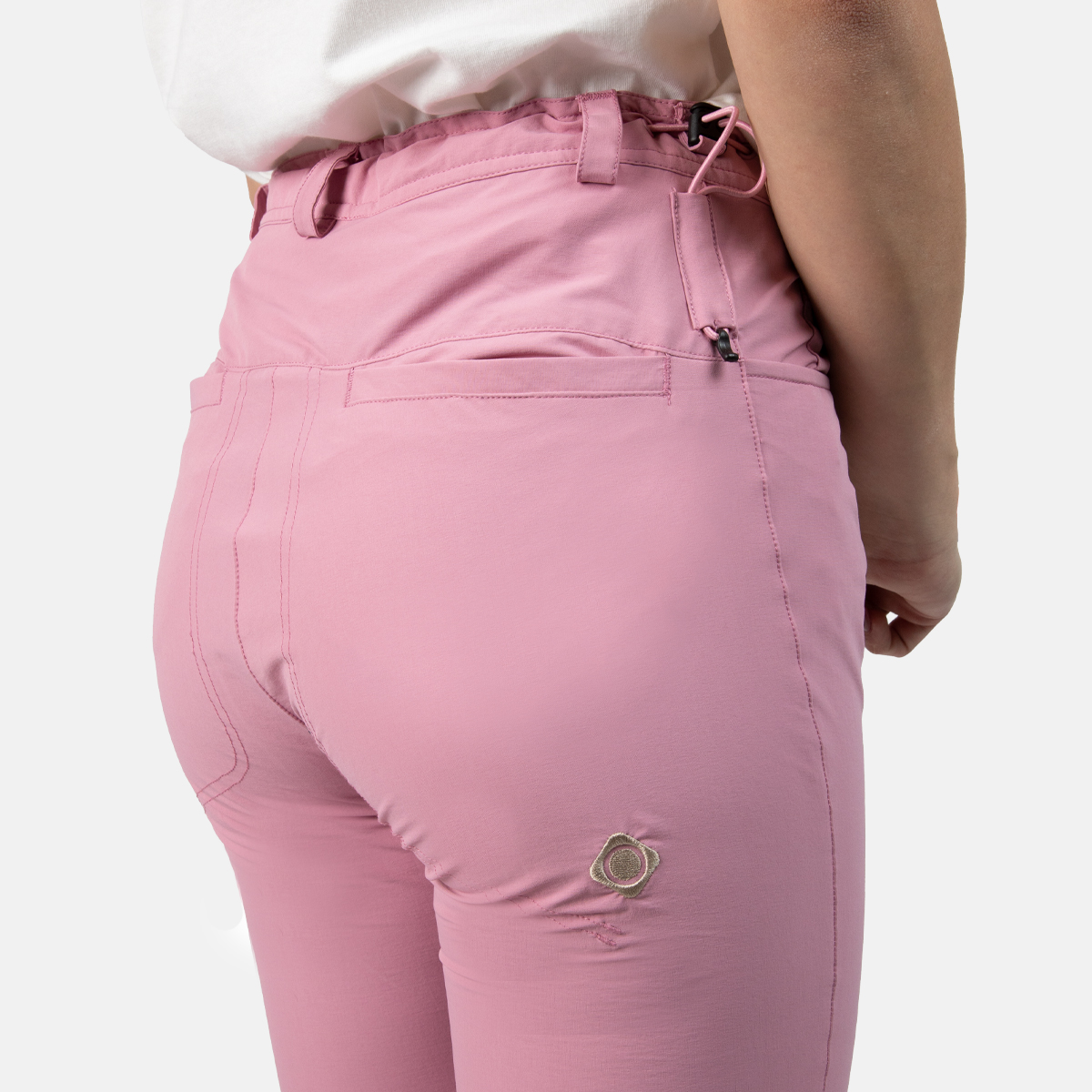 Pantalón ROSA de Escalada y Trekking Mujer Saona. Comprar online.